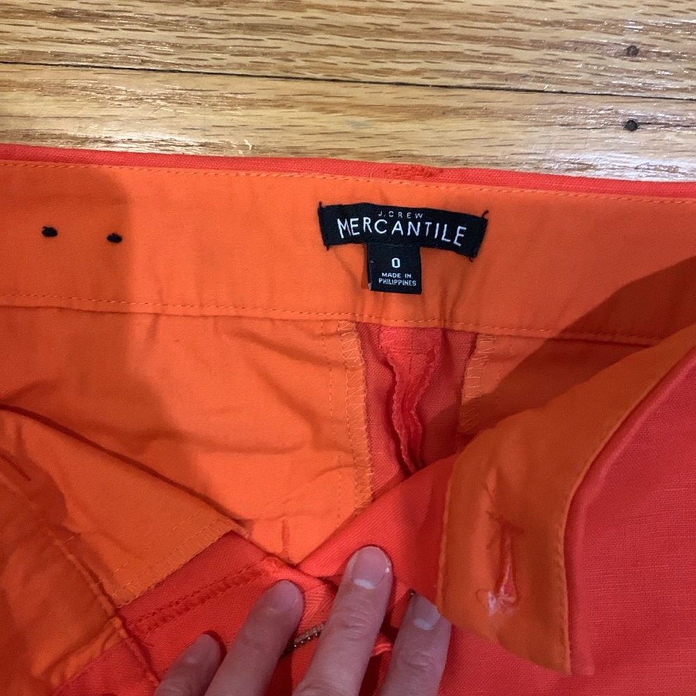 J crew mercantile scalloped shorts 4” in coral pink orange - Picture 3 of 4